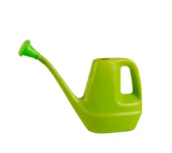Regadera Plastica Pequeña 1.5 Lt Color Surtido
